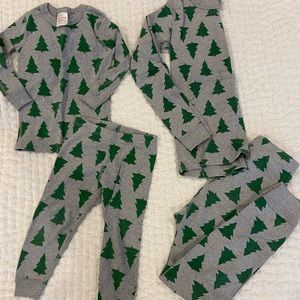 Hanna Andersson long johns Tannenbaum print